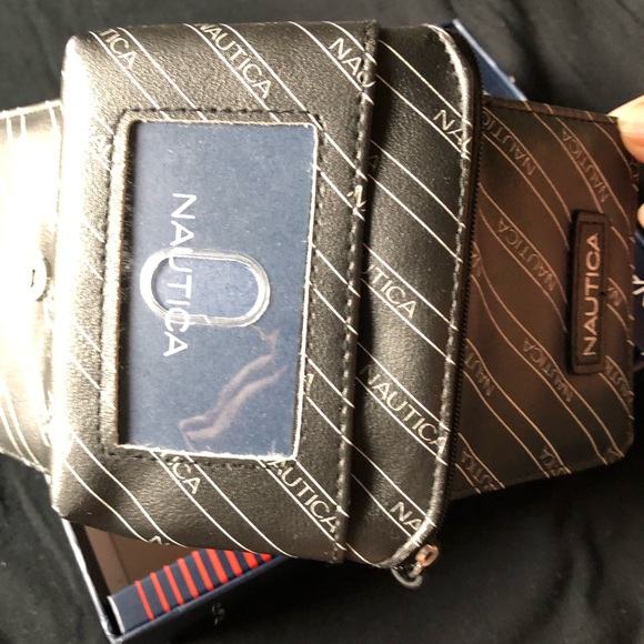 Nautica multifunction and coin purse - Picture 2 of 5
